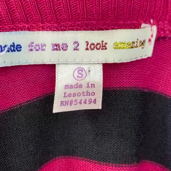 Tops/T-Shirts/Tanks👚 - 2 for $15 or 3 for $20 (Mix & Match) - Picture 5 of 5